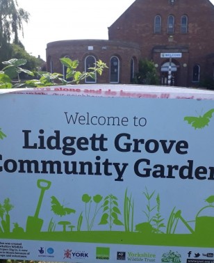 Lidgett Grove Entrance